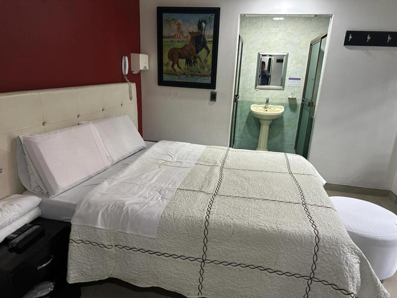 Hotel Bosque Chapinero Μπογκοτά Εξωτερικό φωτογραφία